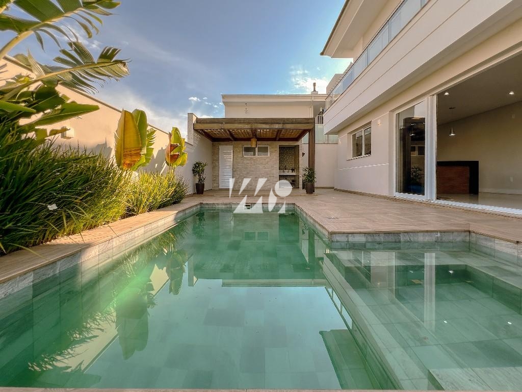 Casa em Pedra Branca, Palhoça. 3 quartos, 350m². Imagem 2 de 12